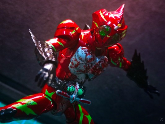 S.H.Figuarts   假面骑士亚马逊S 最后的审判套装