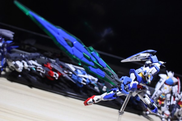 RG 1/144 GNT-0000 量子型00高达