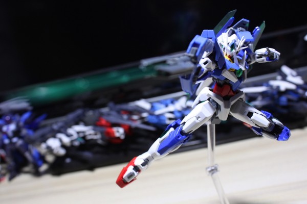 RG 1/144 GNT-0000 量子型00高达