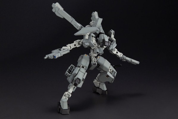 Frame Arms 1/100 三四式一型乙 迅雷〈突击装备型〉