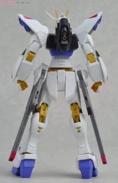 ROBOT魂 机动战士高达SEED DESTINY ZGMF-X20A 强袭自由高达