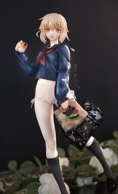 人手一只汉堡王