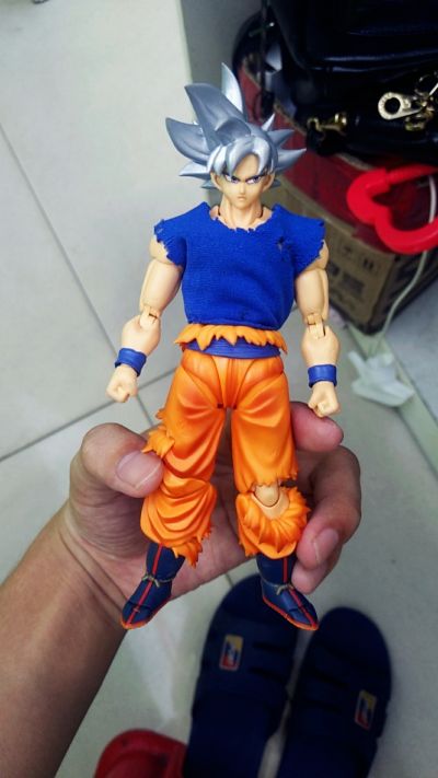 S.H.Figuarts 孙悟空 自在极意功