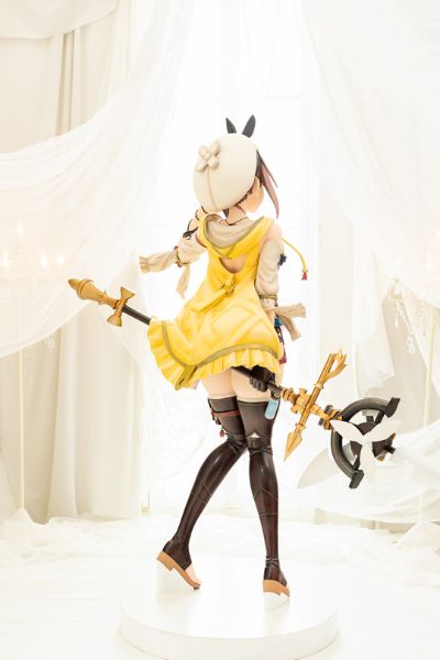 莱莎的炼金工房:常暗女王与秘密藏身处 莱莎琳・斯托特