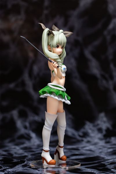 少女与战车 × PACIFIC 安丘比 赛车女郎ver.