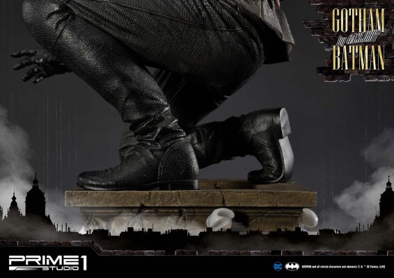 CMDC-04 蝙蝠侠：阿克汉姆起源 煤气灯下的哥谭蝙蝠侠 黑衣Ver. 