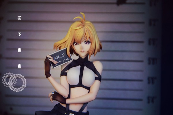 Cross Ange 天使与龙的轮舞 安琪