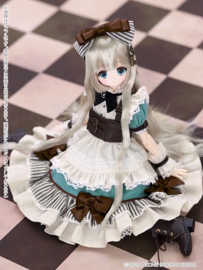 Alvastaria 梅丽尔 ～书，镜子和小爱丽丝～ (Azone商城限定贩售)