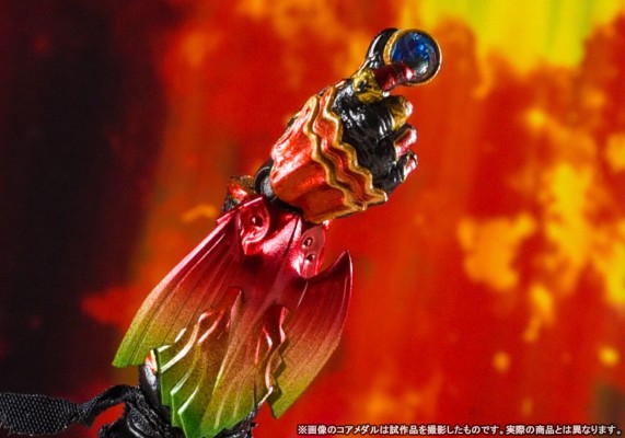 S.H.Figuarts(真骨雕制法) 假面骑士欧兹 假面骑士欧兹 鲸鳗章联组