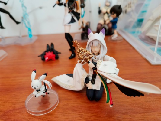figma#EX-45 VOCALOID 丹顶鹤 雪初音 巫女ver.