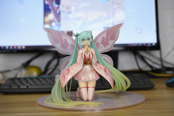 GOOD SMILE Racing 2017 初音未来 Spa应援Ver.