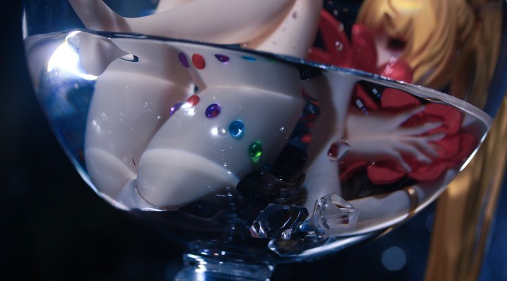 酒杯少女Lilywine