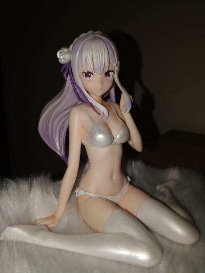 EXQ手办 Re：从零开始的异世界生活 艾米利亚