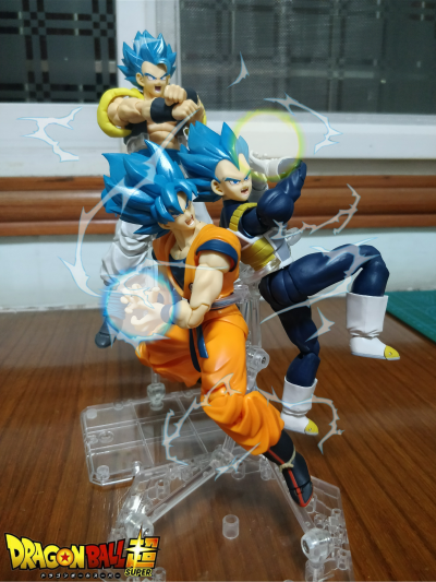 S.H.Figuarts 电影 龙珠超：布罗利 超级赛亚人之神 超级赛亚人悟吉塔