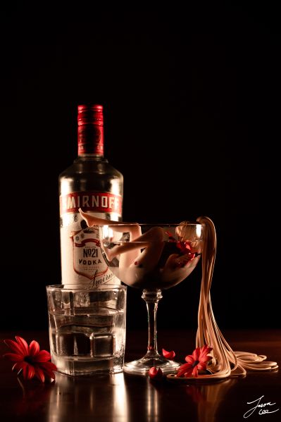 【咸蛙到货水】酒杯少女