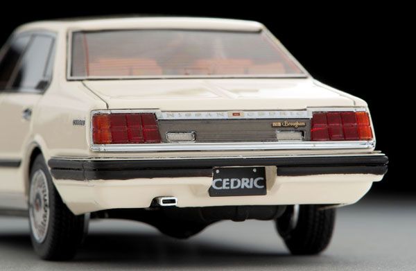 Ignition Model x Tomytec T-IG4325 日产Nissan 赛德里克 HT 280E Broam (白色)