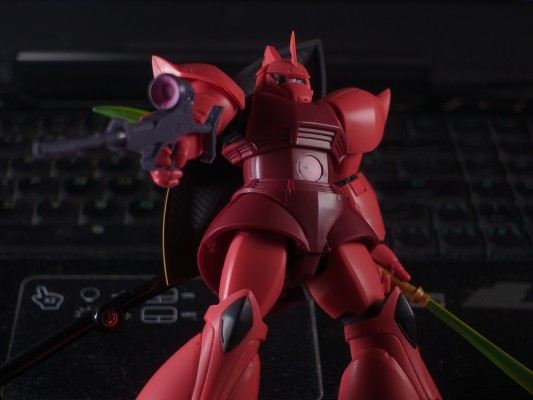 ROBOT魂＜机动战士系列＞ MS-14S 夏亚专用勇士 剧中版