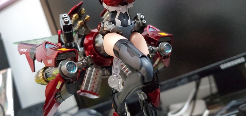 雏蜂-B.E.E. 琉璃