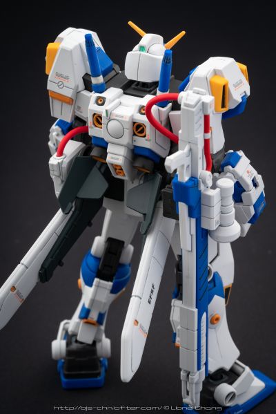 HGUC 机动战士高达外传 宇宙、闪光的尽头 RX-78-4高达4号机