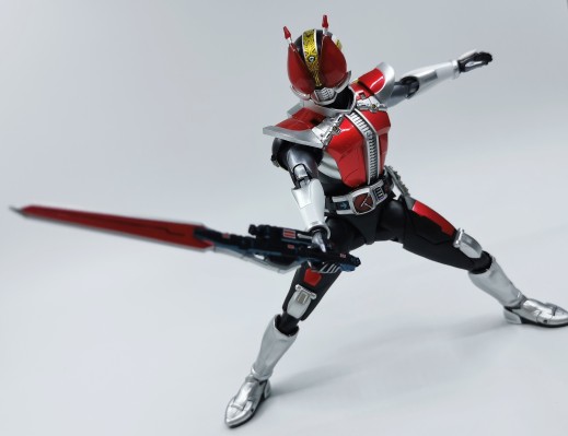 S.H.Figuarts（真骨雕制法） 假面骑士电王 假面骑士电王 圣剑形态 / 圣枪形态