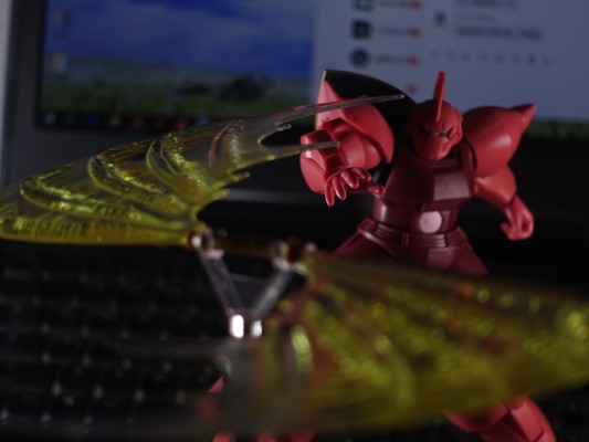 ROBOT魂＜机动战士系列＞ MS-14S 夏亚专用勇士 剧中版