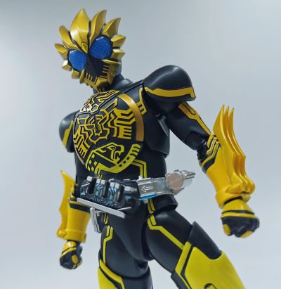 S.H.Figuarts(真骨雕制法) 假面骑士欧兹 假面骑士欧兹 狮虎豹联组