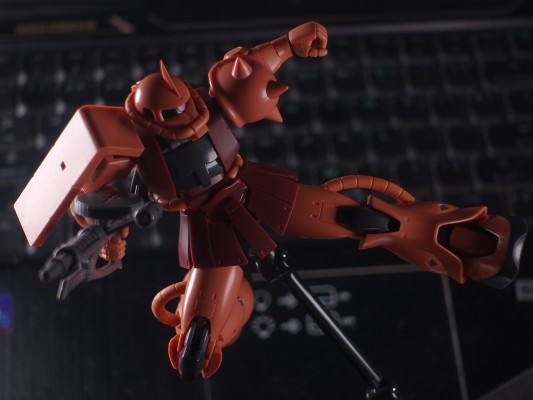 ROBOT魂＜机动战士系列＞ MS-06S 夏亚专用扎古 剧中版