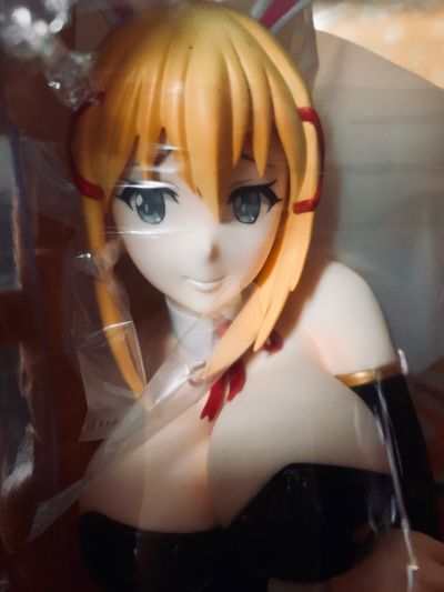 B-style 	为美好的世界献上祝福！ 达斯提尼斯·福特·拉拉蒂娜