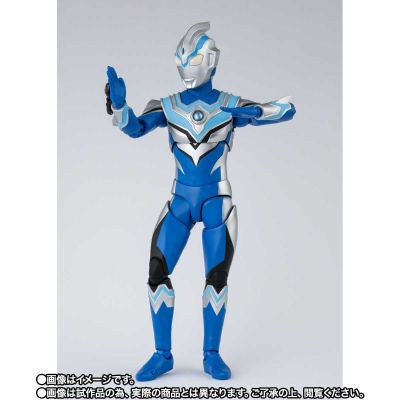 S.H.Figuarts 泰迦奥特曼 风马奥特曼
