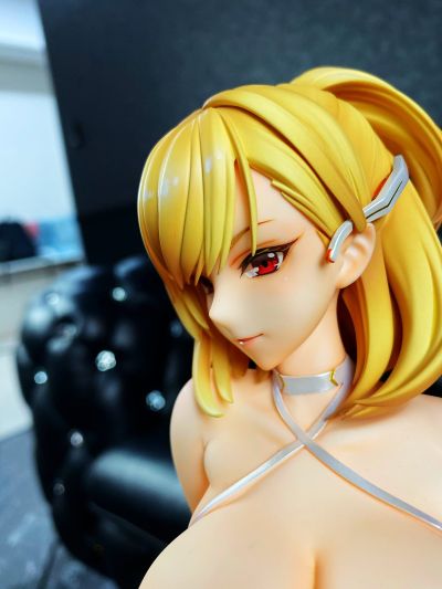 碧蓝航线 威尔士亲王 -桂冠的胜利竞速-