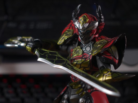 S.H.Figuarts  假面骑士铠武 领主巴隆