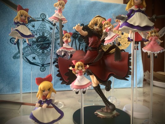 东方Project “七色の人形遣い” 爱丽丝・玛格特罗依德 DX type