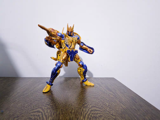 变形金刚MP系列 (MP-34) 超能勇士 黄豹勇士
