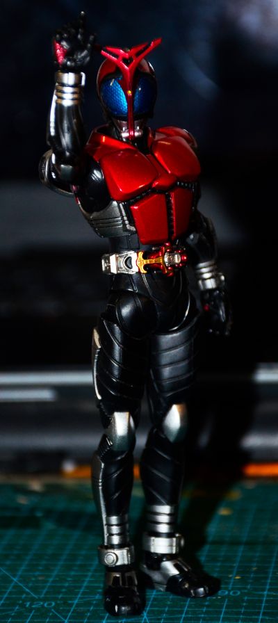 S.H.Figuarts(真骨雕制法) 假面骑士甲斗王 骑士形态