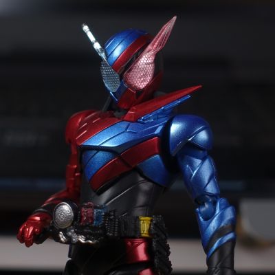 S.H.Figuarts 假面骑士创骑 兔子坦克形态  [BEST SELECTION]