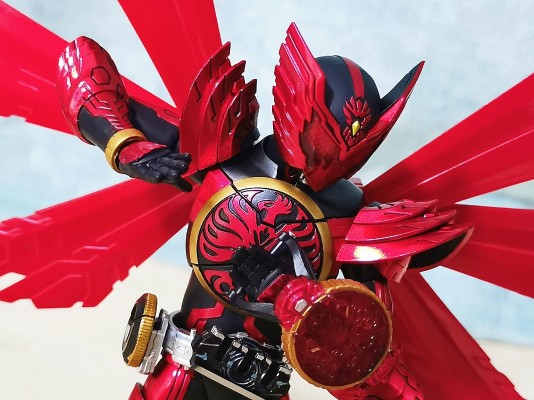 S.H.Figuarts(真骨雕制法)  假面骑士欧兹 假面骑士欧兹 鹰雀鹫联组