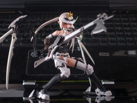 女神装置 武装神姬 猎兵型 雪绒花