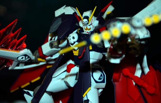 ROBOT魂〈SIDE MS〉机动战士海盗高达 钢铁的7人  XM-X1 海盗高达X1全武装型