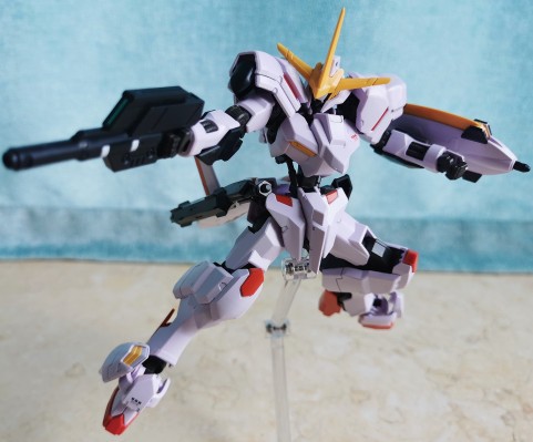 HG 机动战士高达 铁血的奥尔芬斯 乌尔德狩猎 端白星高达