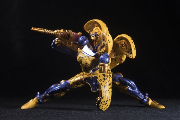 变形金刚MP系列 (MP-34) 超能勇士 黄豹勇士