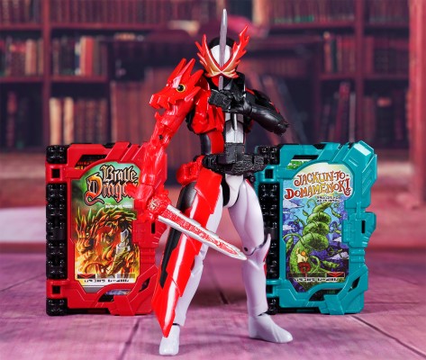 Rider Kick's Figure 假面骑士：圣刃 假面骑士圣刃 勇气之龙