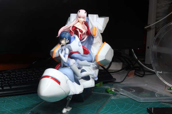 Darling in the FRANXX 零二＆莓