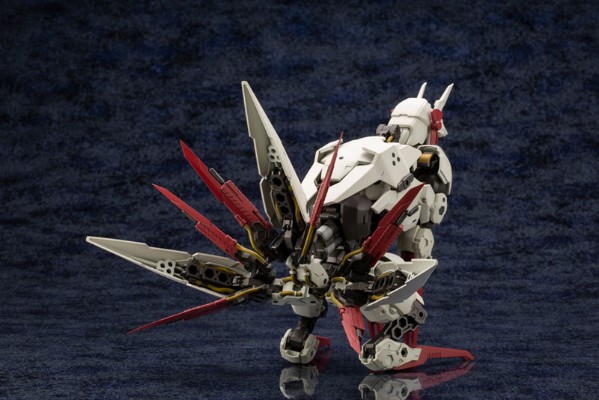 六角机牙 WEIRD TAILS