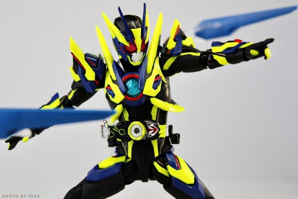 S.H.Figuarts 假面骑士零一 假面骑士零一 闪耀突击飞蝗