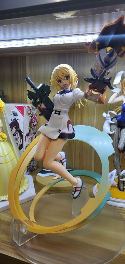 IS〈无限斯特拉托斯〉 夏洛特・迪诺亚 贵宾犬版