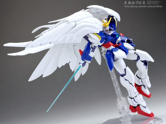 ROBOT魂 新机动戦记高达W: ENDLESS WALTZ ウイング高达ゼロカスタム