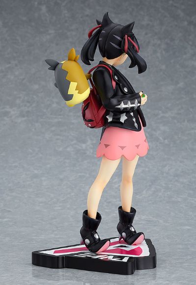 宝可梦 剑/盾 玛俐 与 莫鲁贝可