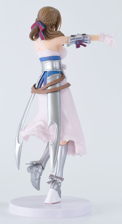 PM 手办 	普通攻击是全体攻击而且能二次攻击的妈妈你喜欢吗？ 大好真真子