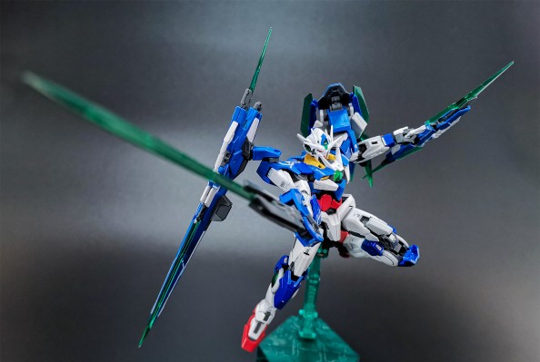 RG 机动战士高达00V  量子型00高达 全刃式