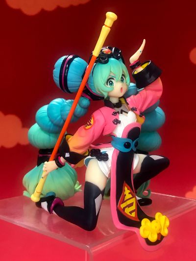 压泡面手办 VOCALOID 初音未来 -中国风-